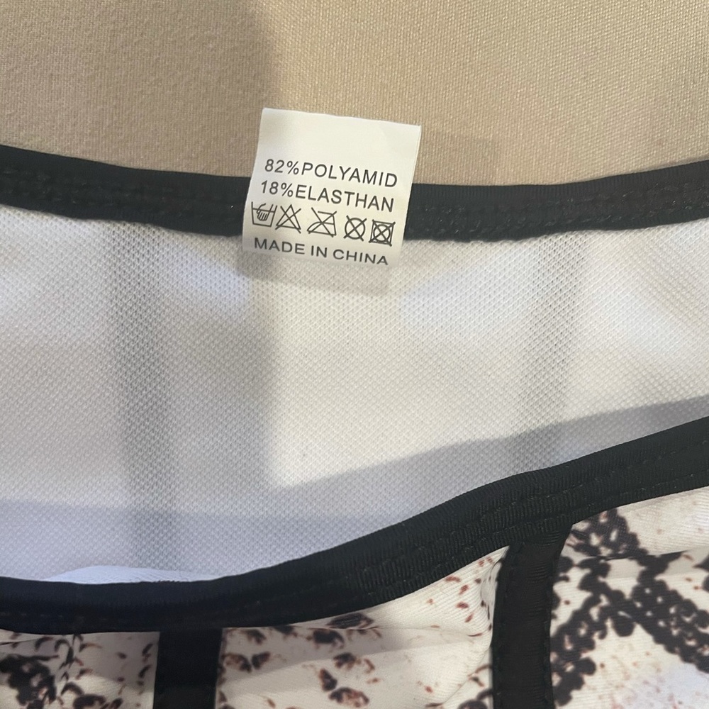 Sexy snakeskin print bikini - Picture 6 of 7
